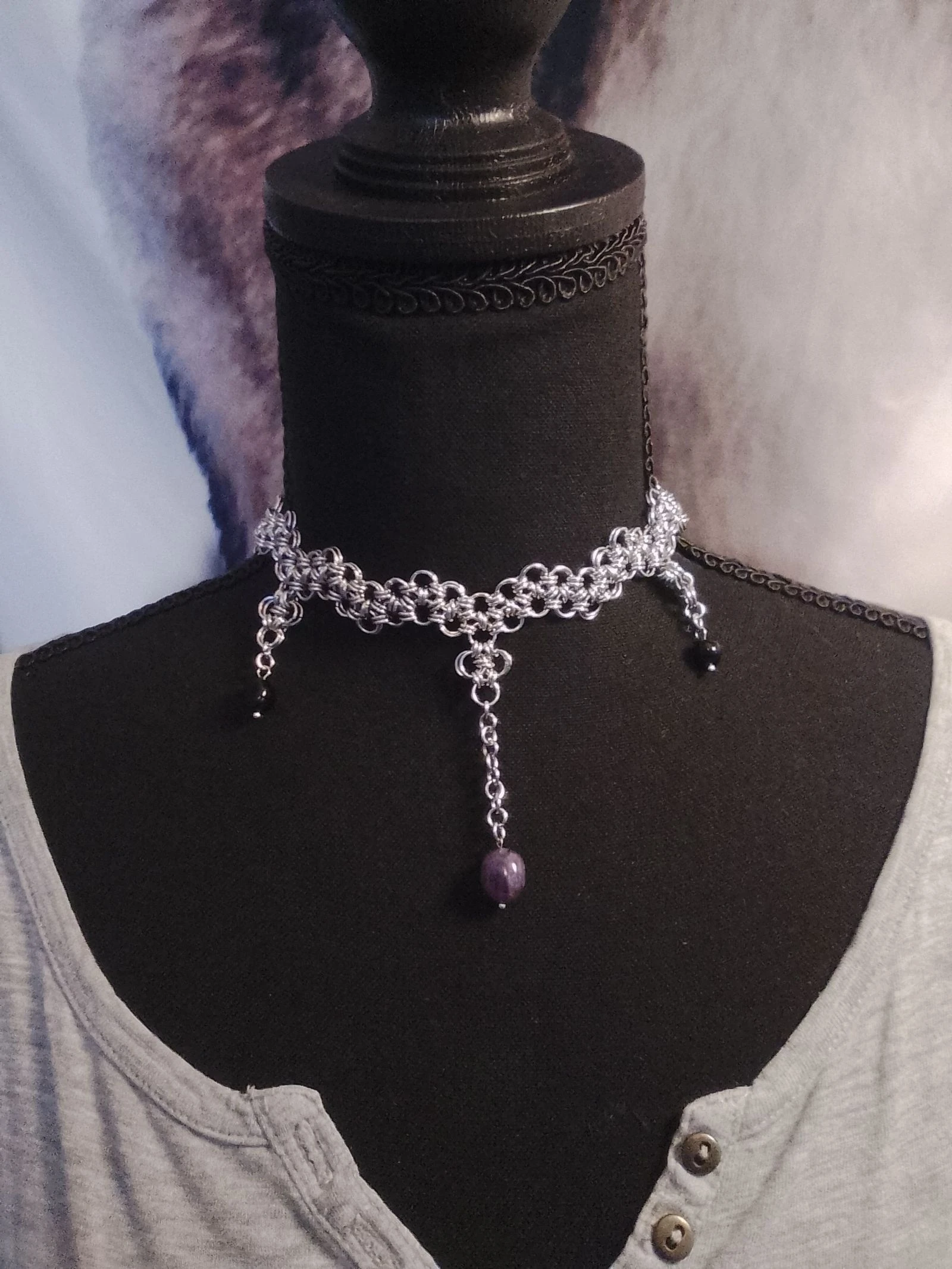 Collier choker décolleté chainmail japonais "dentelle"et pierres naturelles 
